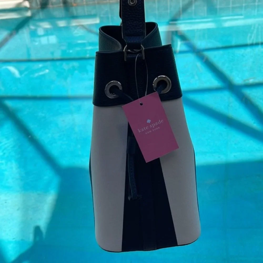 Kate Spade Marti Large Bucket Bag Even Stripe Blazer Blue - Picture 4 of 16